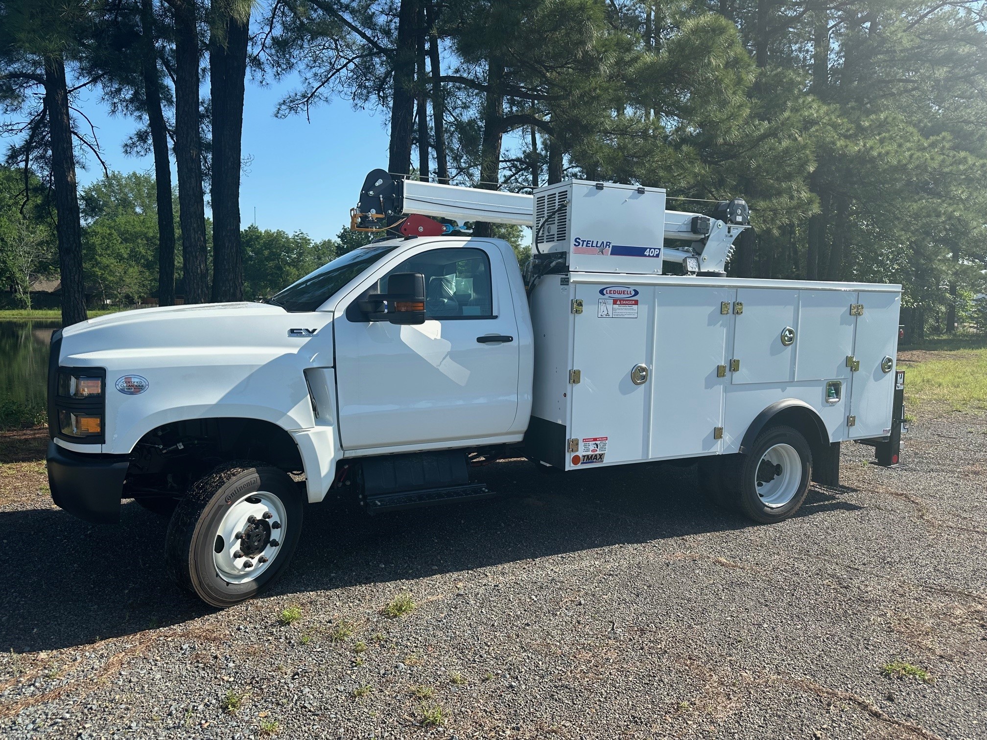 2023 International® CV™ Series Day Cab 4x4 - image 1 of 6