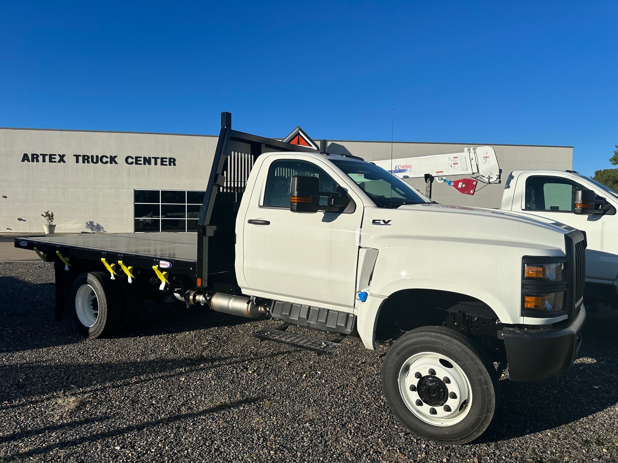 2023 International® CV™ Series Day Cab 4x4 - image 1 of 6